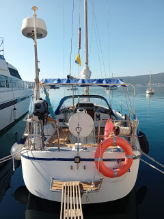 Libra, Sailing yacht