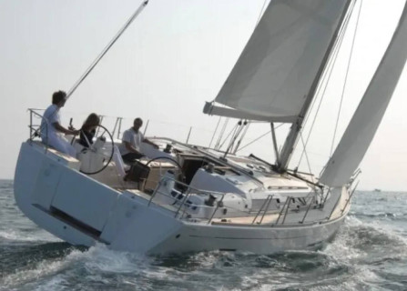 Pirrha Dufour 445, Sailing yacht